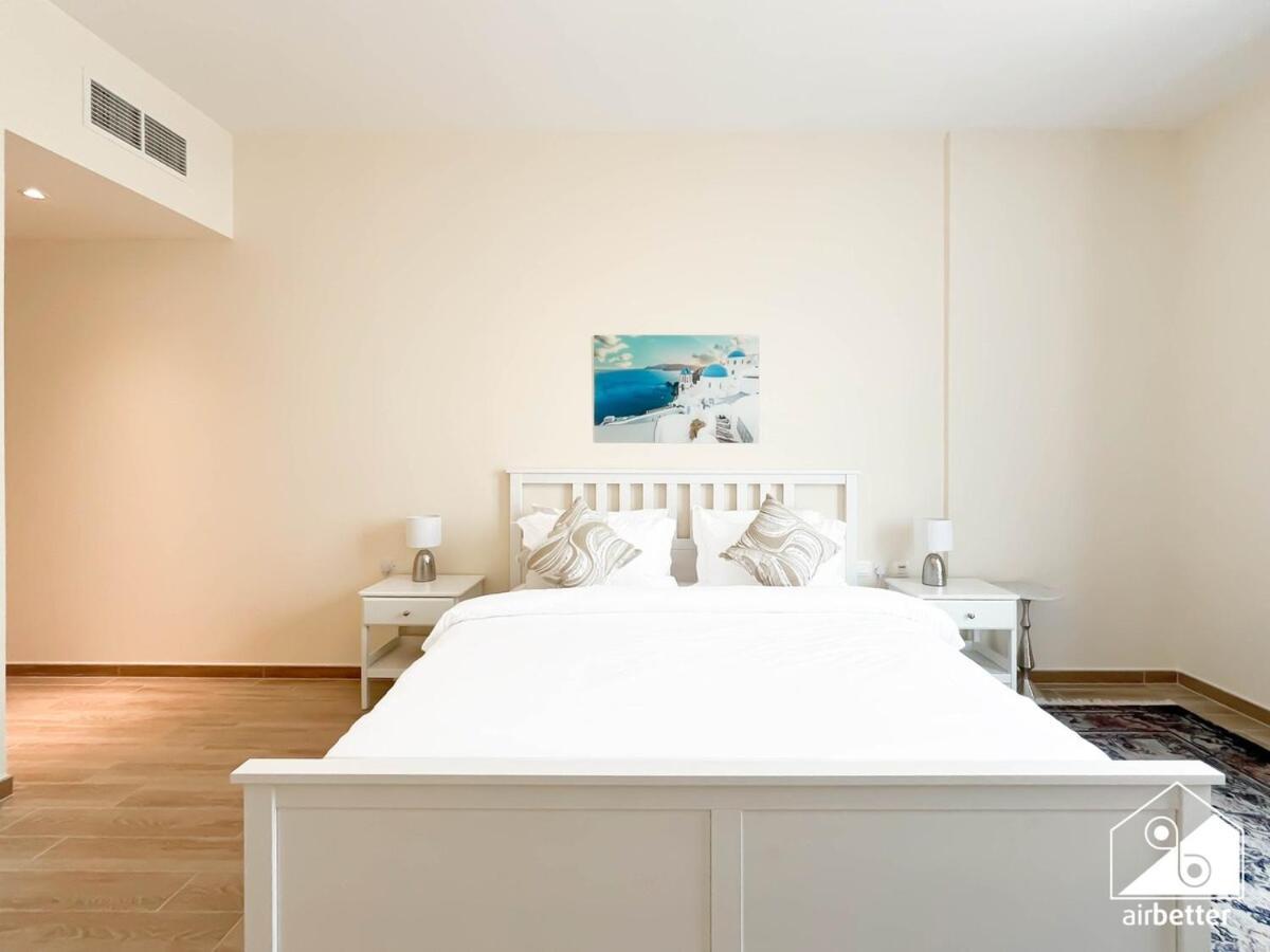 Wonderful 2b With Canal Views At Amna Tower *